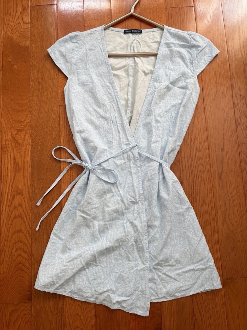 Brandy Melville Light Blue Floral Wrap Robe